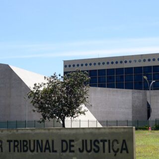 STJ: doação do bem de família ao filho não é fraude à execução fiscal