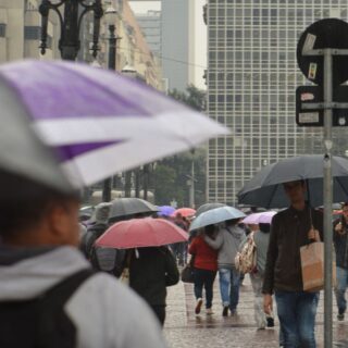 Cidade de São Paulo entra em estado de atenção para alagamentos