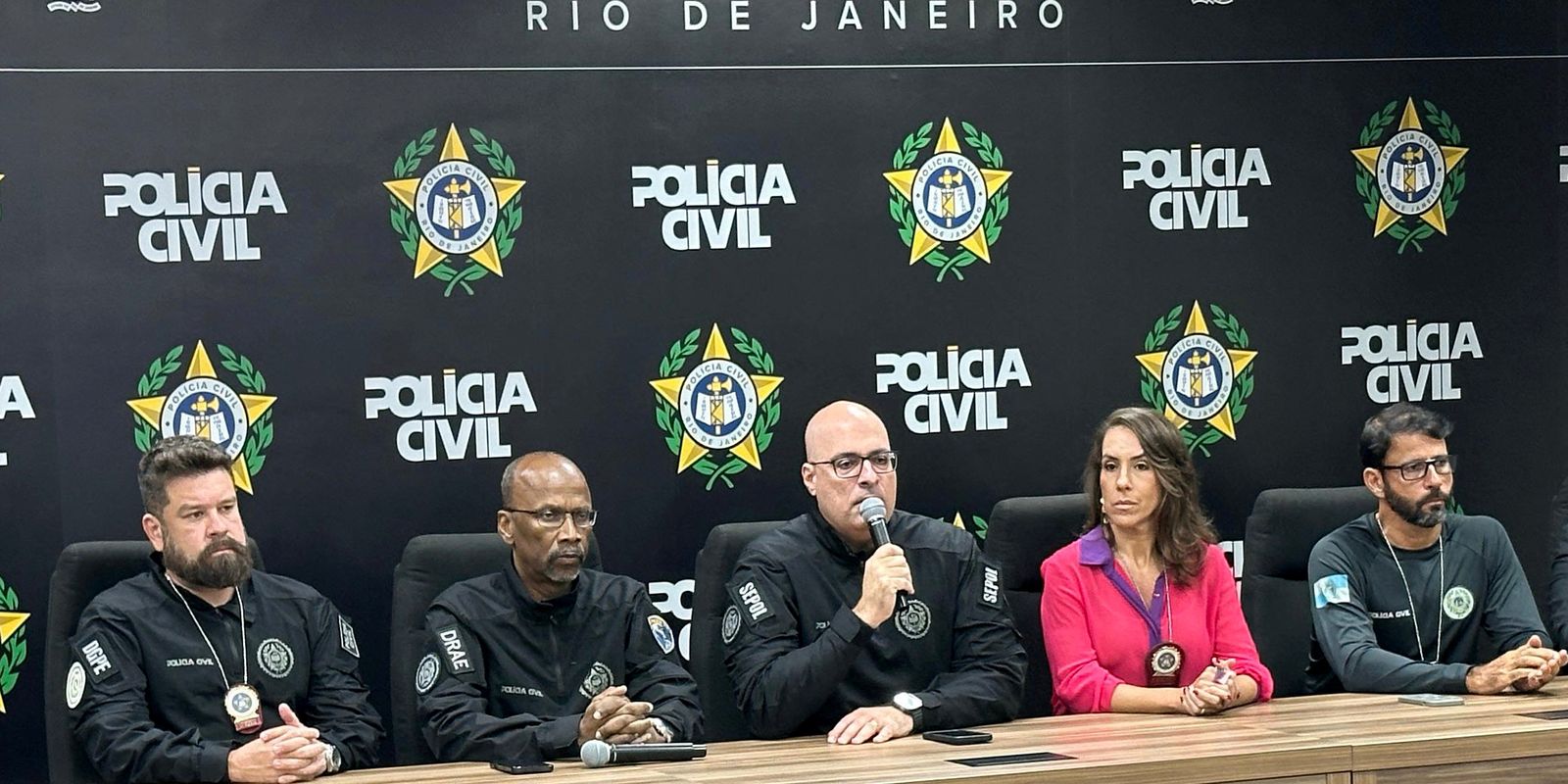 Polícia diz ter impedido ataque com explosivos no show de