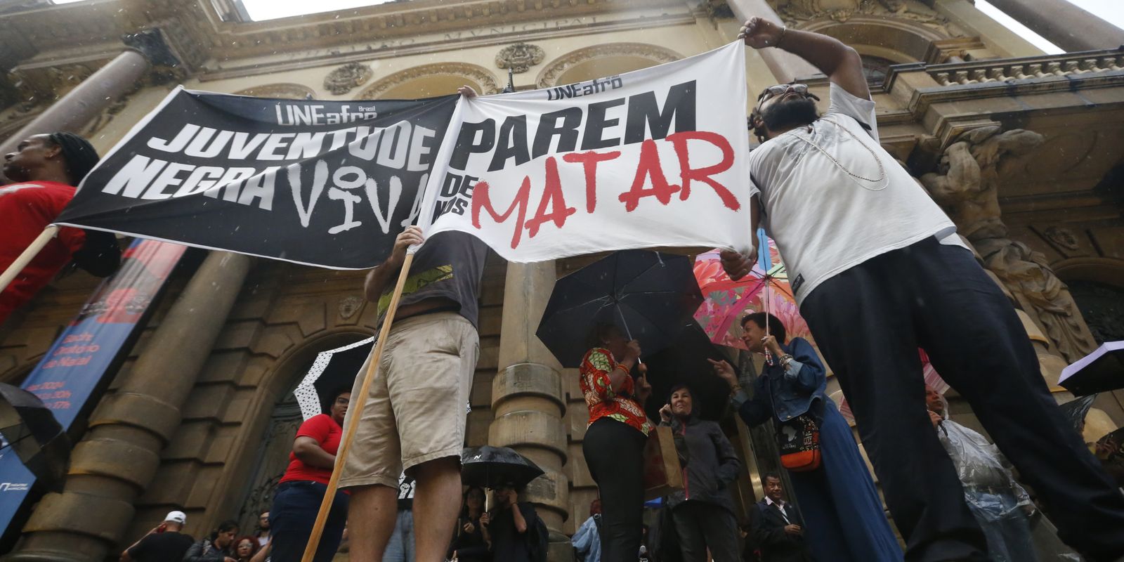 Risco de negro ser vítima de homicídio é 2,7 vezes