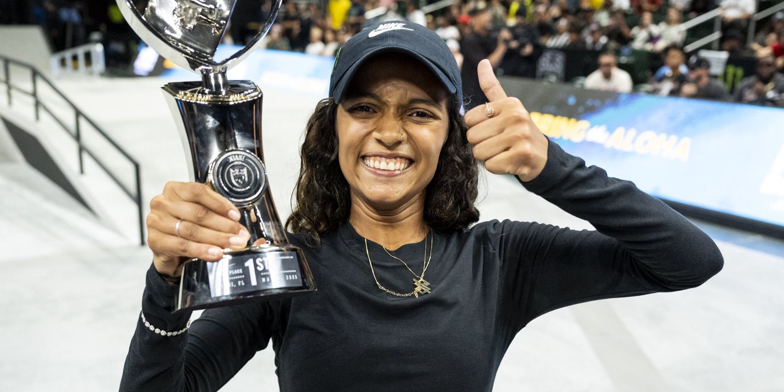 Rayssa Leal estreia na temporada da SLS com vitória na