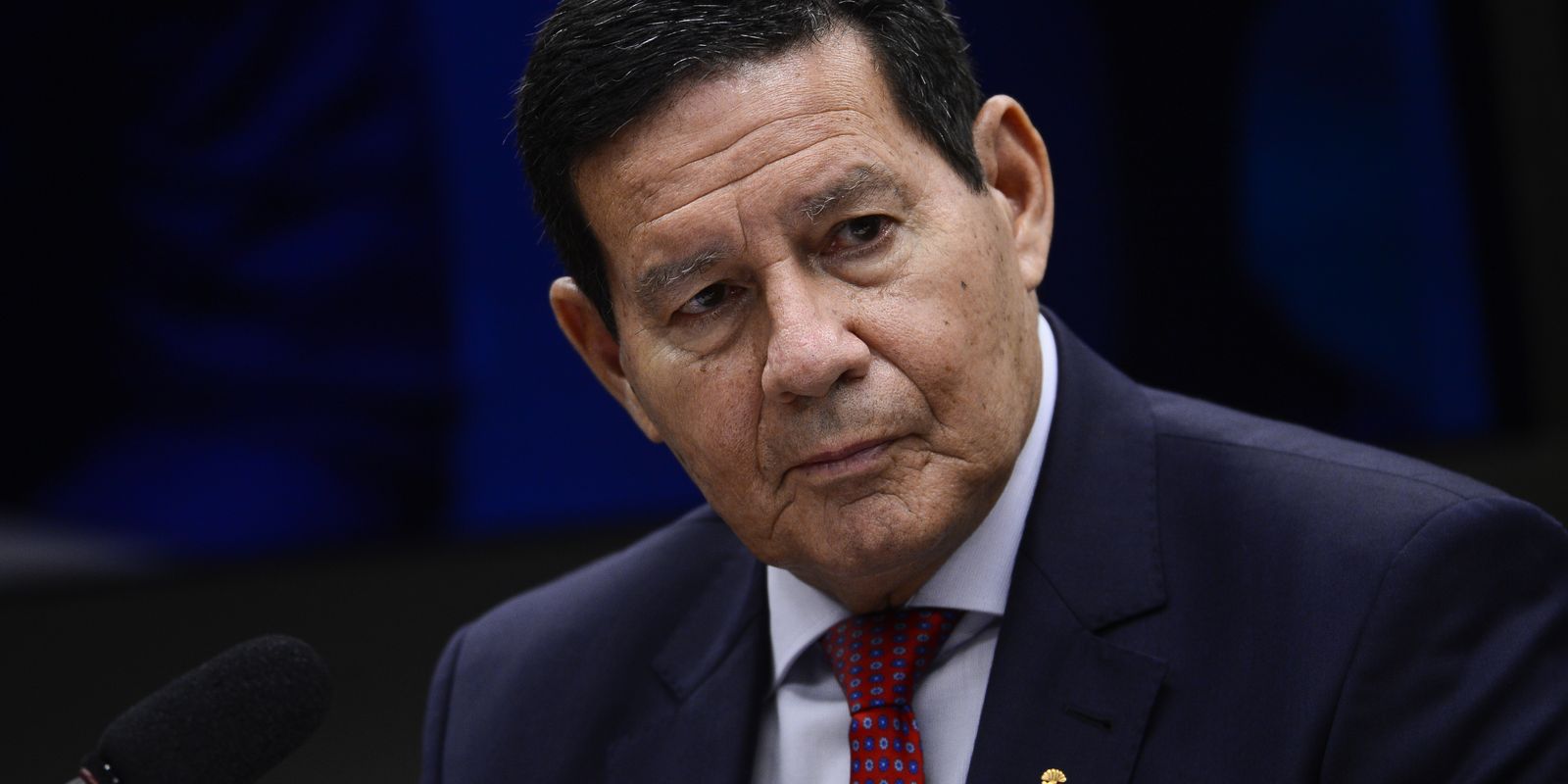 Mourão diz que não participou de reunião golpista no governo